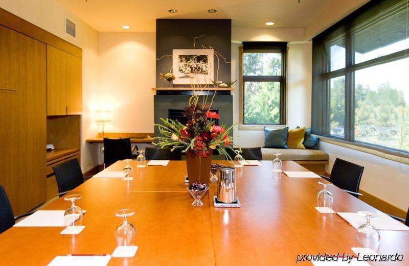 Cedarbrook Lodge SeaTac Perniagaan gambar